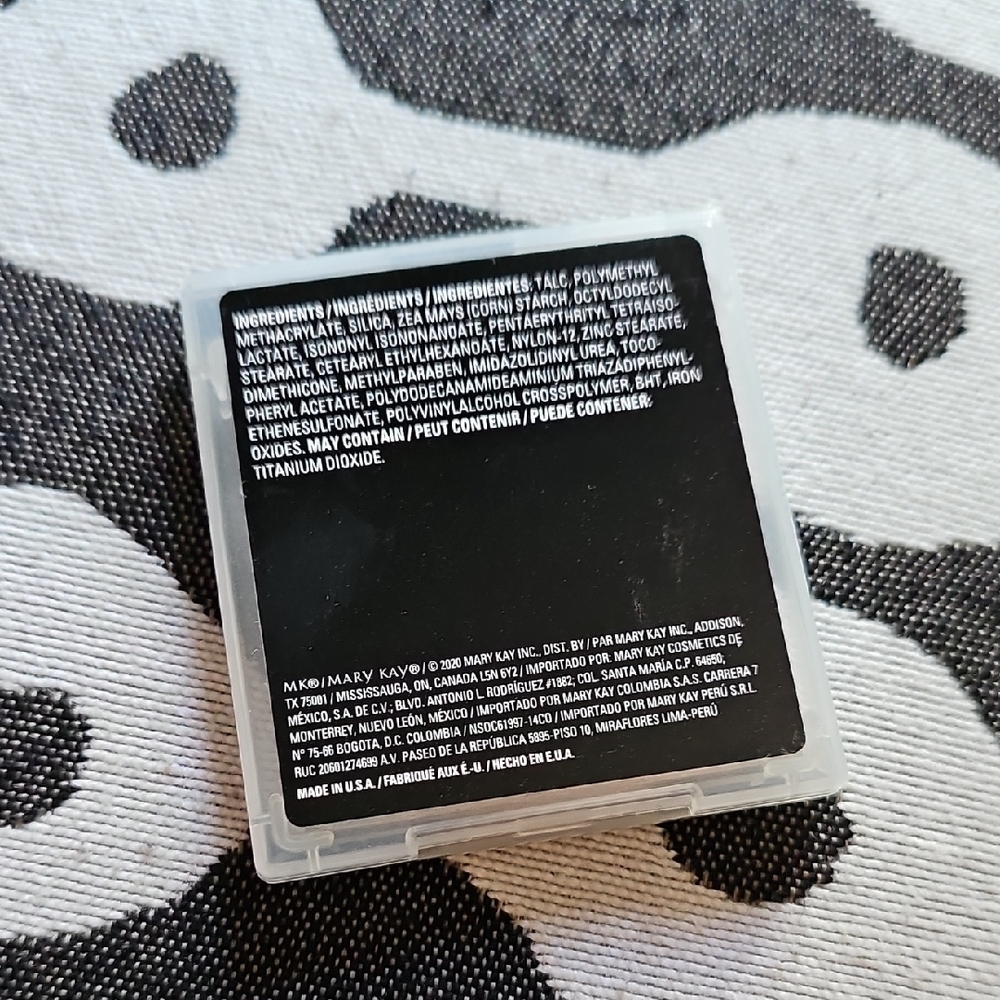 Matte Compact Powder - Bronze 1 - Picture 5 of 5